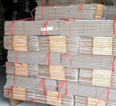 穩(wěn)定供應(yīng)，專(zhuān)業(yè)紙板解決方案 為您的包裝需求提供堅(jiān)實(shí)保障